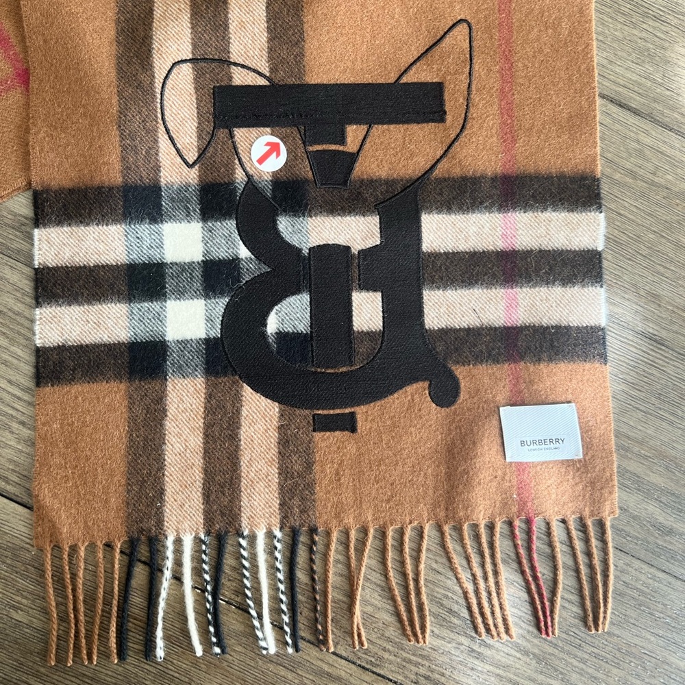 Burberry Embroidered Rabbit Check Cashmere Scarf - Picture 9 of 11